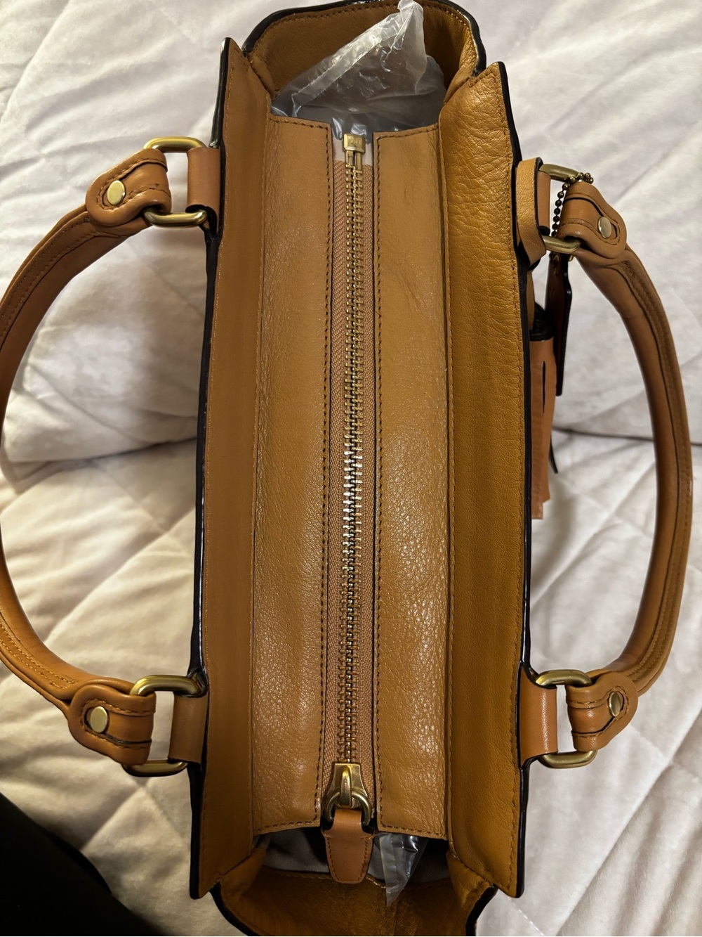 Coach Archive 2012 Taylor Satchel with Double Kisslocks - Picture 6 of 8